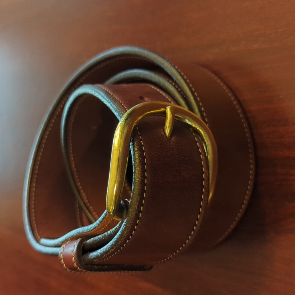 Tory men's brown leather belt EUC
